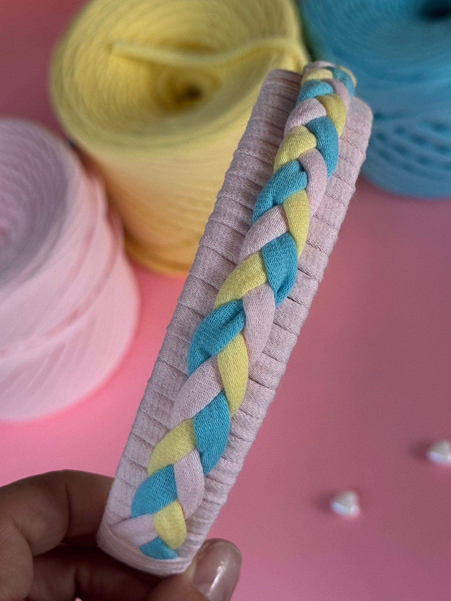 קשת קלועה בצבעי קיץ Rainbow Twist