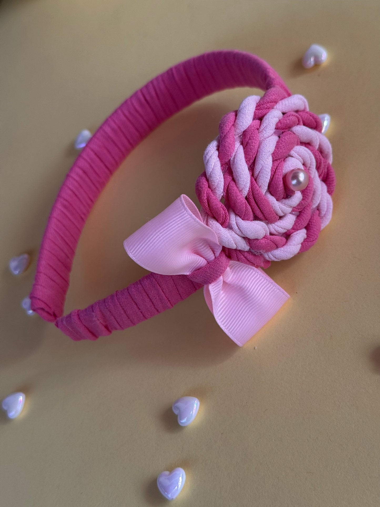 קשת לשיער עבודת יד ורוד עם סרט פנינה Princess Pearl