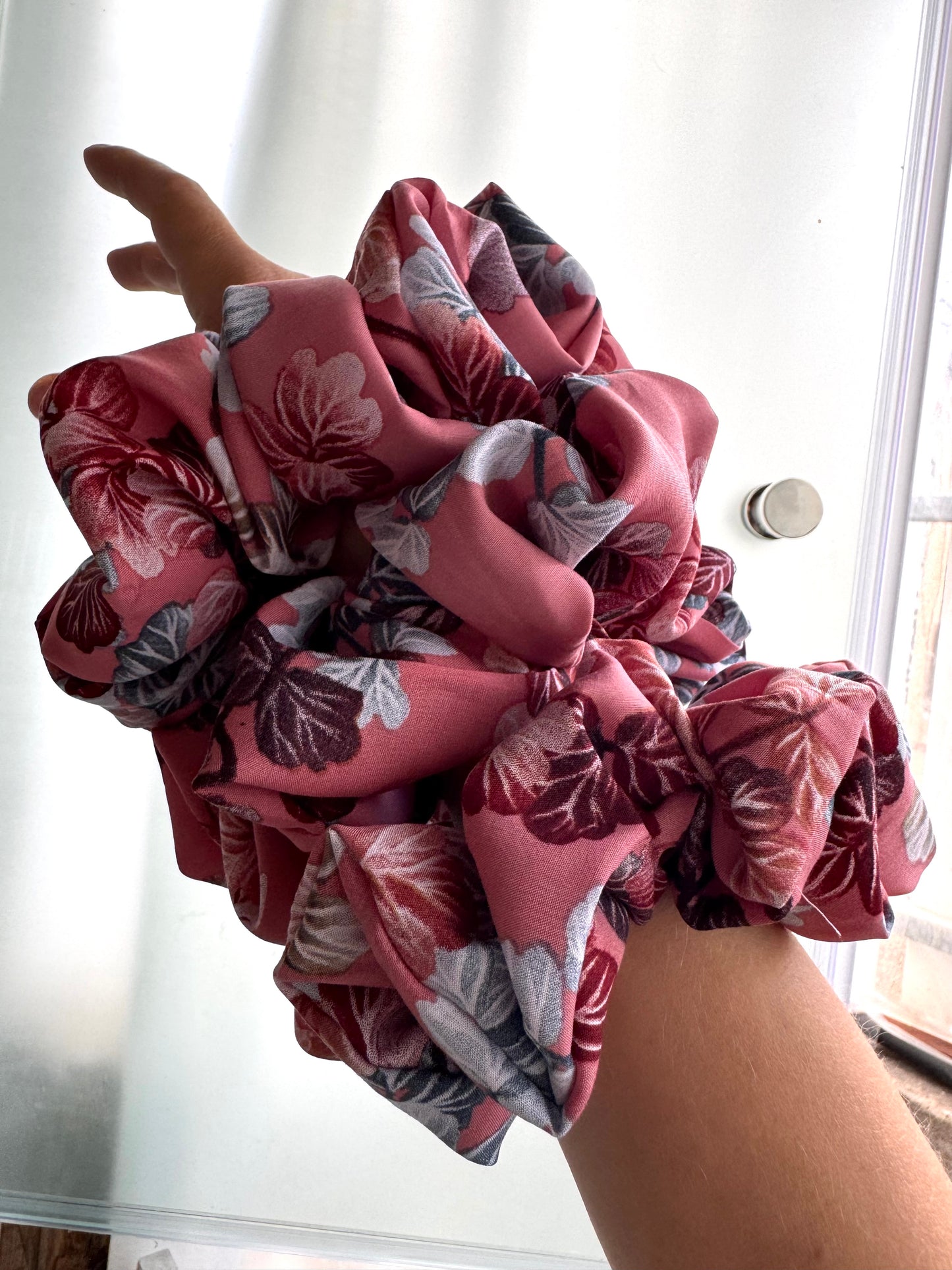 🌸 Rose — XXL גומיית שיער עבודת יד